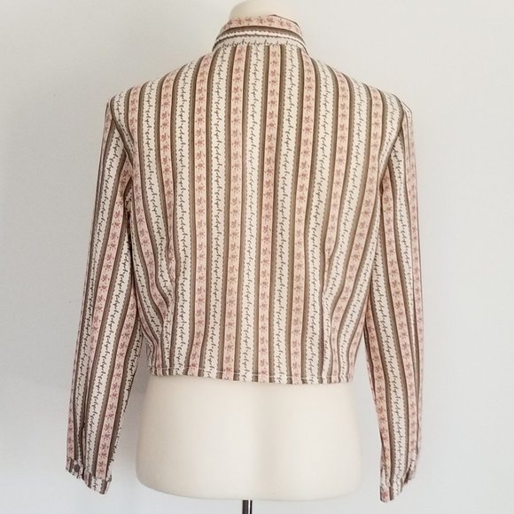 Refashioned Ruffled Collar Cropped Blouse (S/M) - Picture 5 of 9